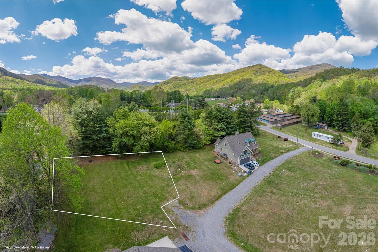 500 Sophie Rd., Maggie Valley, NC 28751