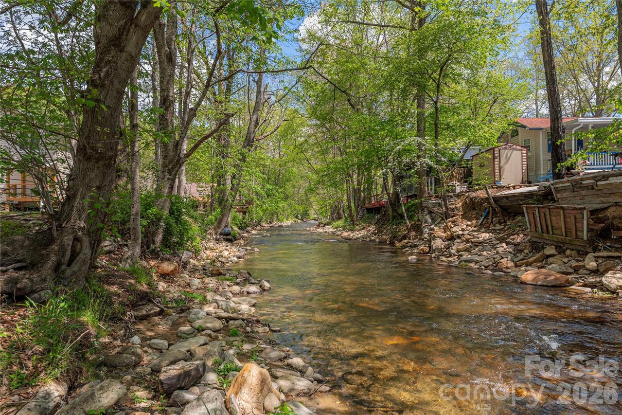 500 Sophie Rd., Maggie Valley, NC 28751