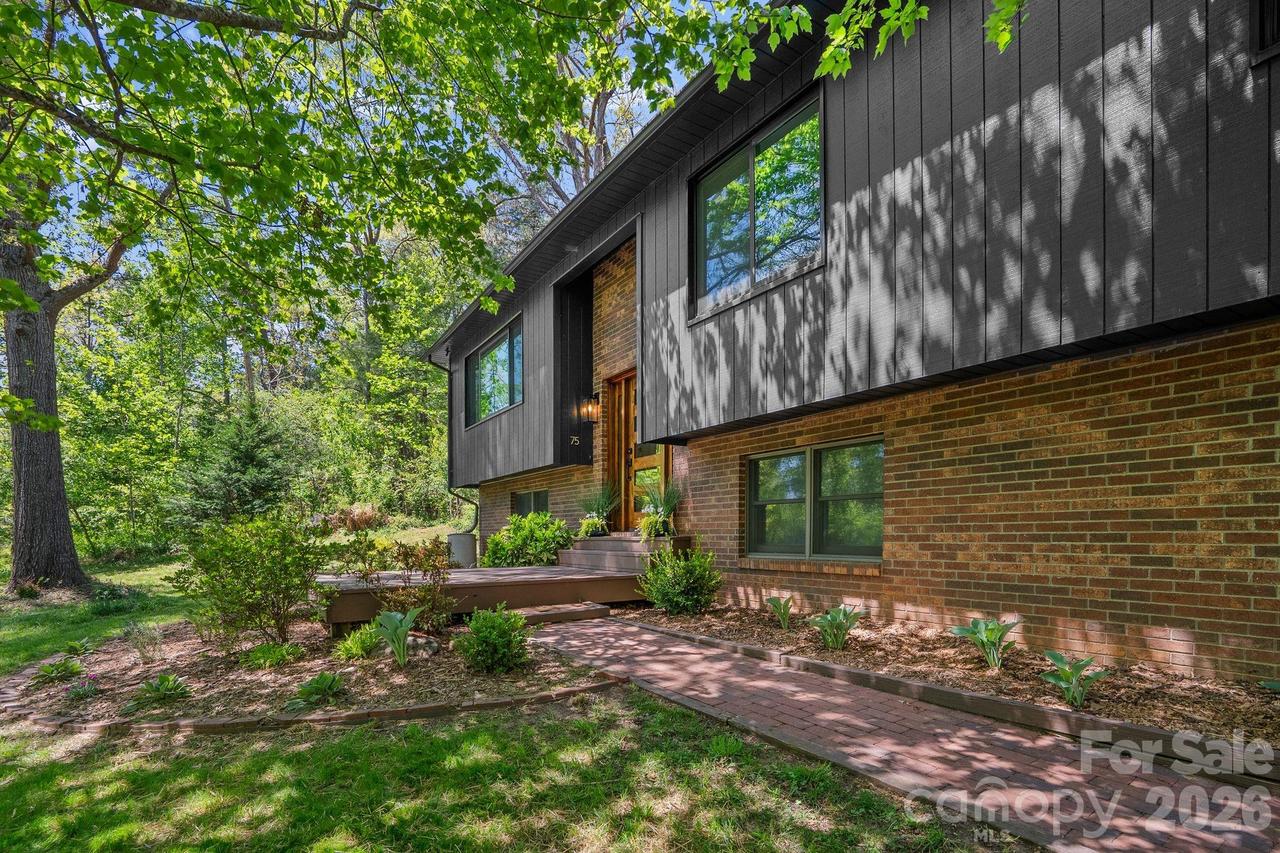 75 High Valley Estates Dr., Alexander, NC 28701