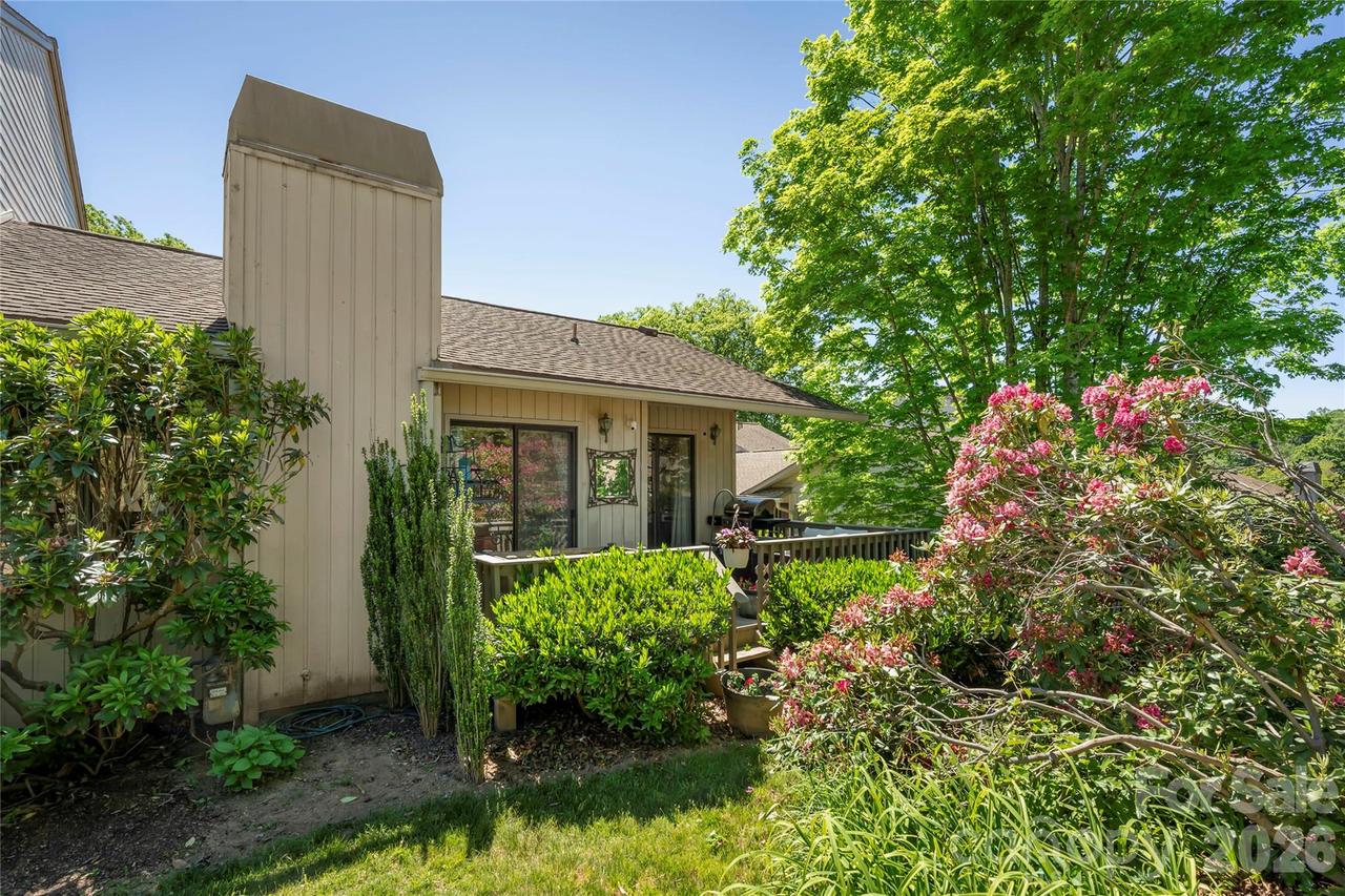 109 Clubwood Ct., Asheville, NC 28803