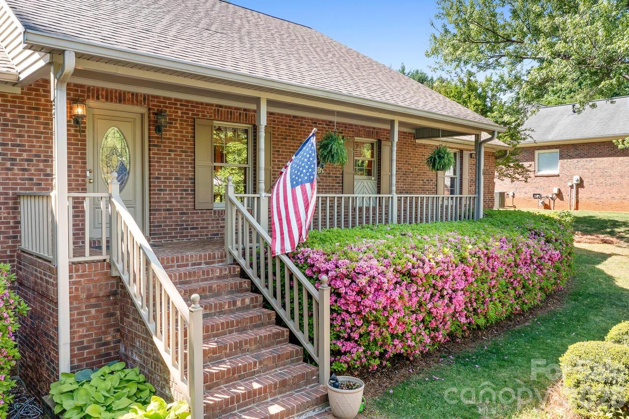 2111 Wayles Ct., Gastonia, NC 28056