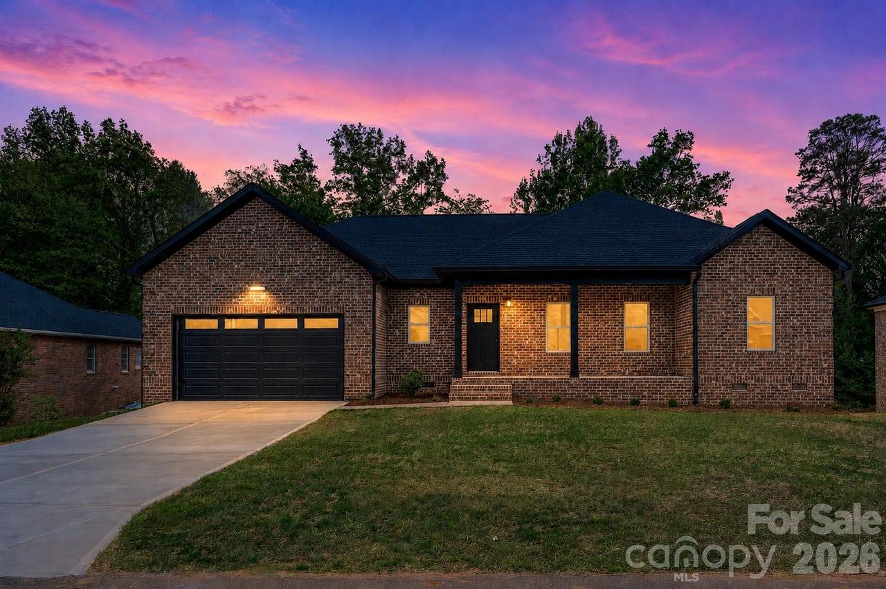 906 4th St., Conover, NC 28613