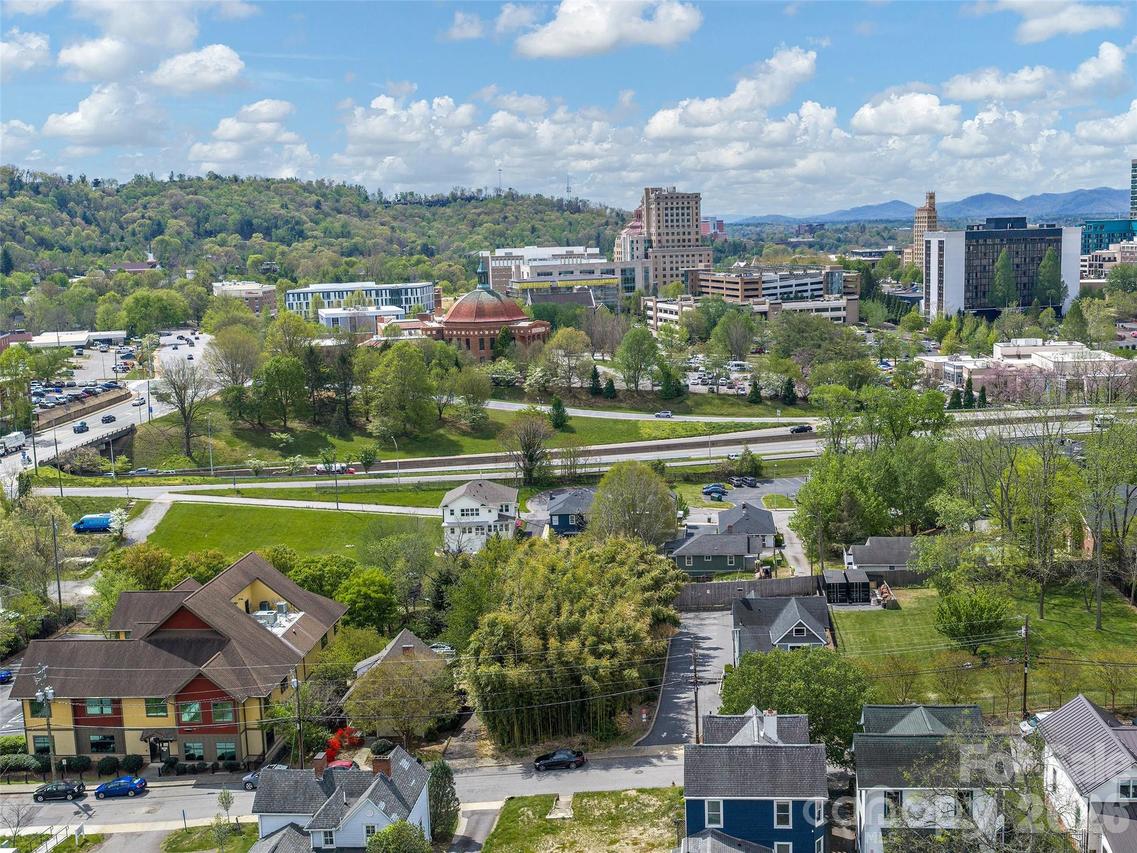 9999 Clayton St., Asheville, NC 28801