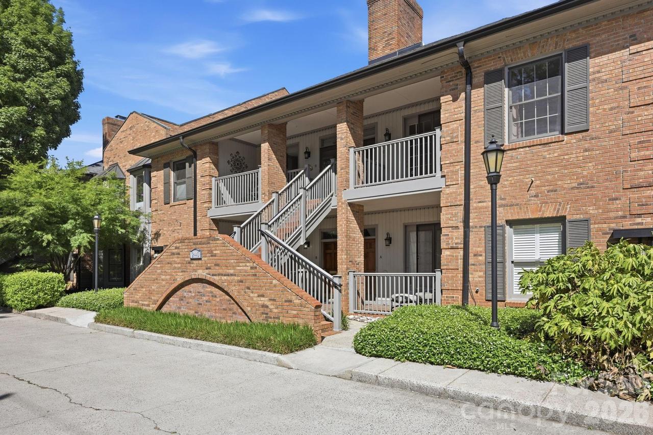 2440 Selwyn Ave. #B, Charlotte, NC 28209