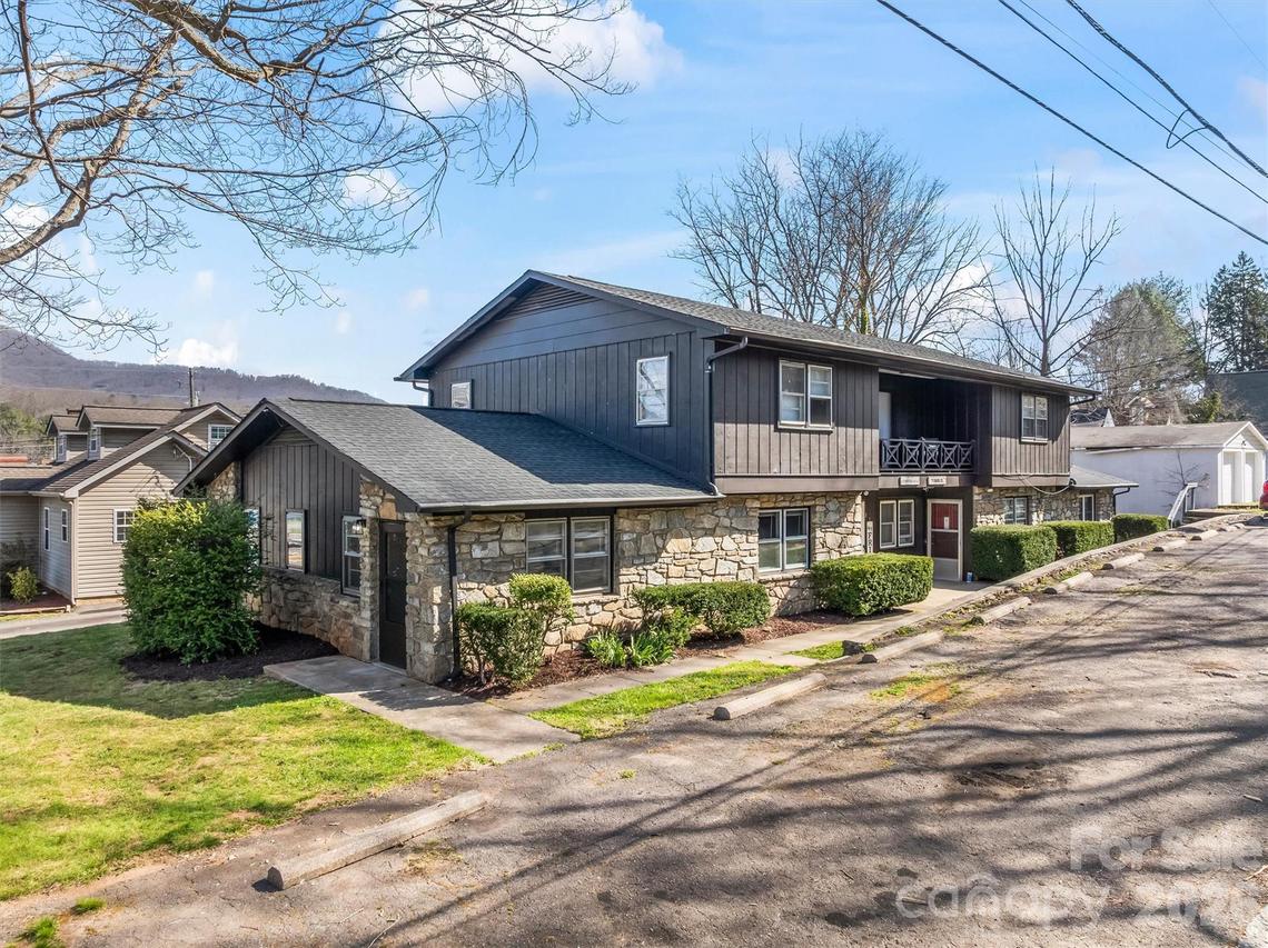 71 Maple St., Clyde, NC 28721