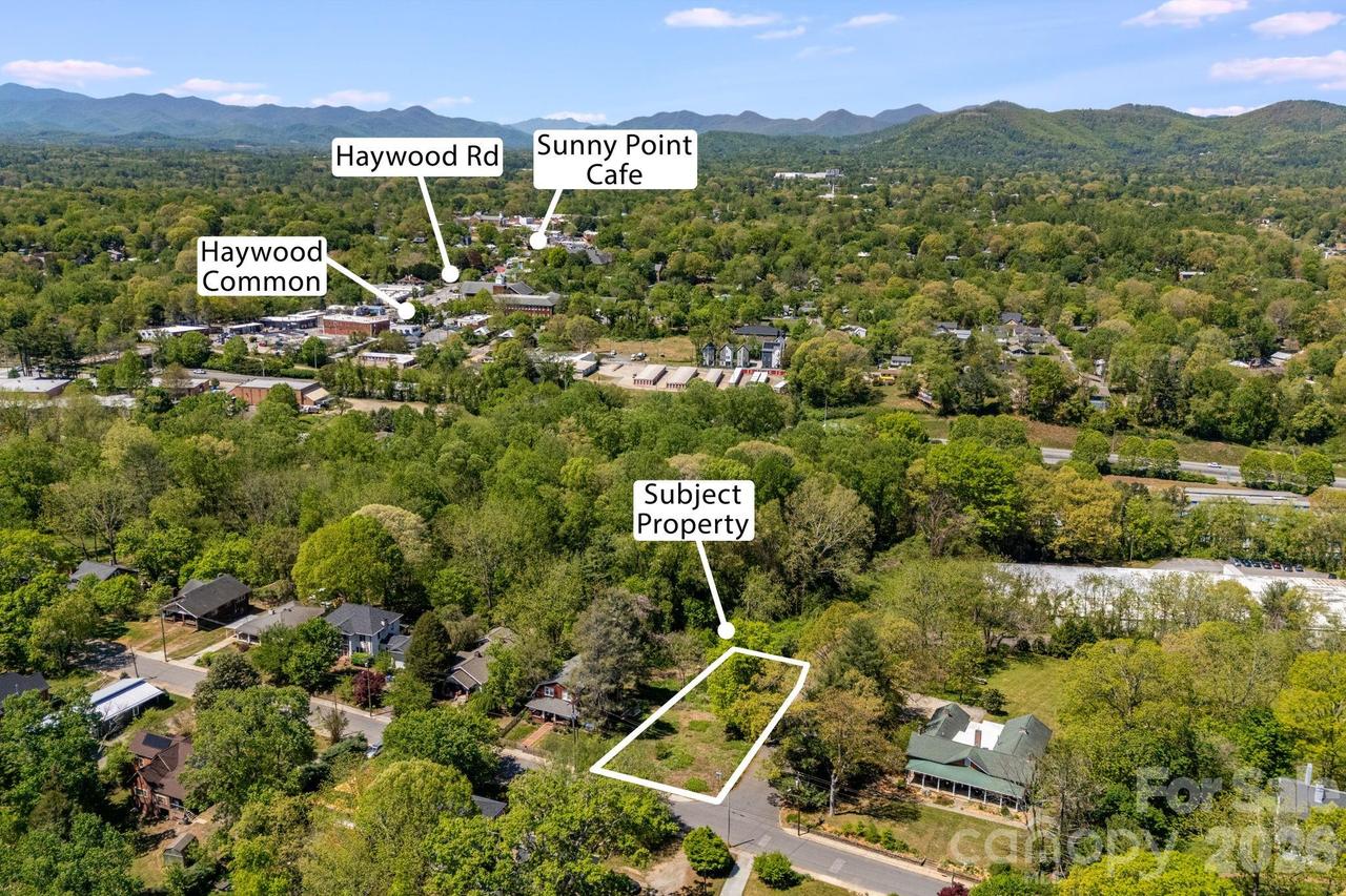 99999 Seven Oaks Rd., Asheville, NC 28806