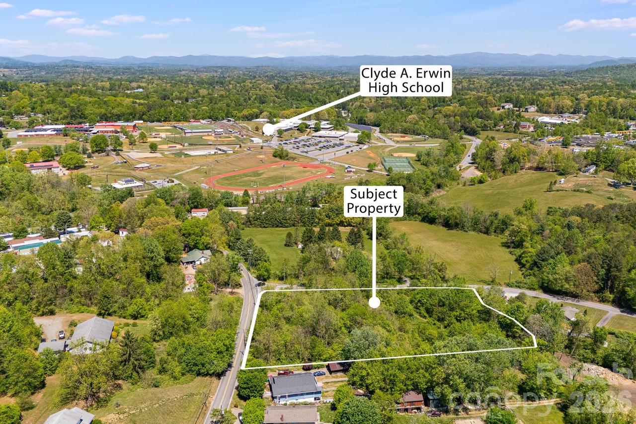 174 Ben Lippen Rd., Asheville, NC 28806