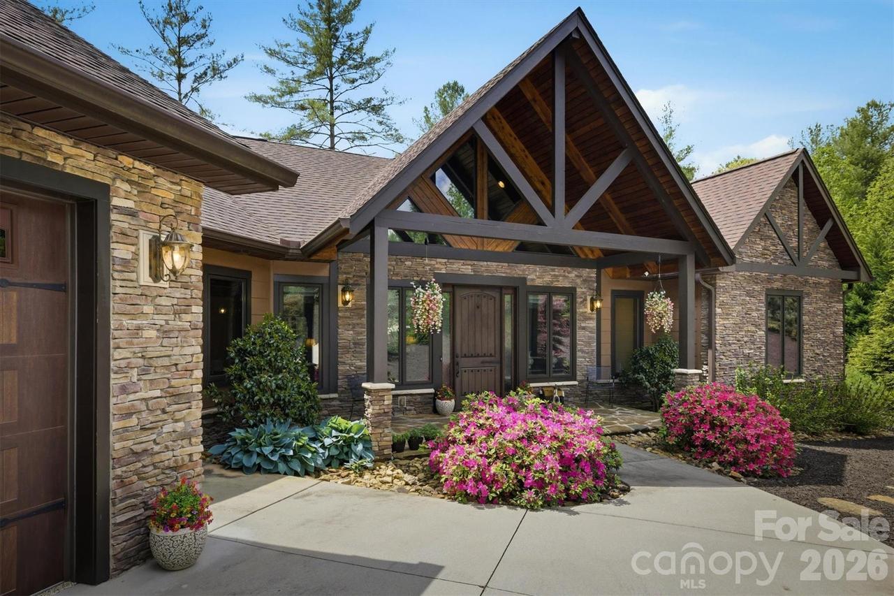 5613 Rocky Falls Ln. #151, Lenoir, NC 28645