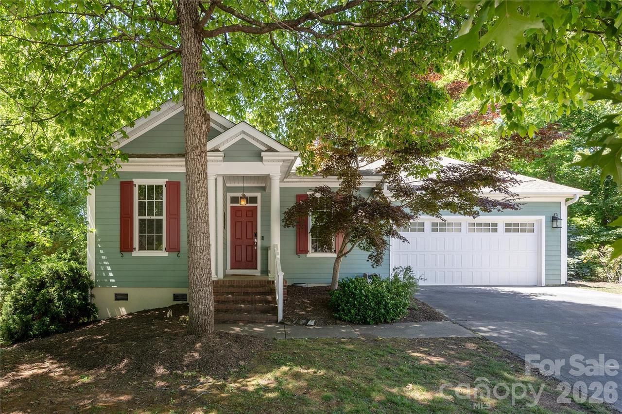 5 Hoolet Ct., Biltmore Lake, NC 28715