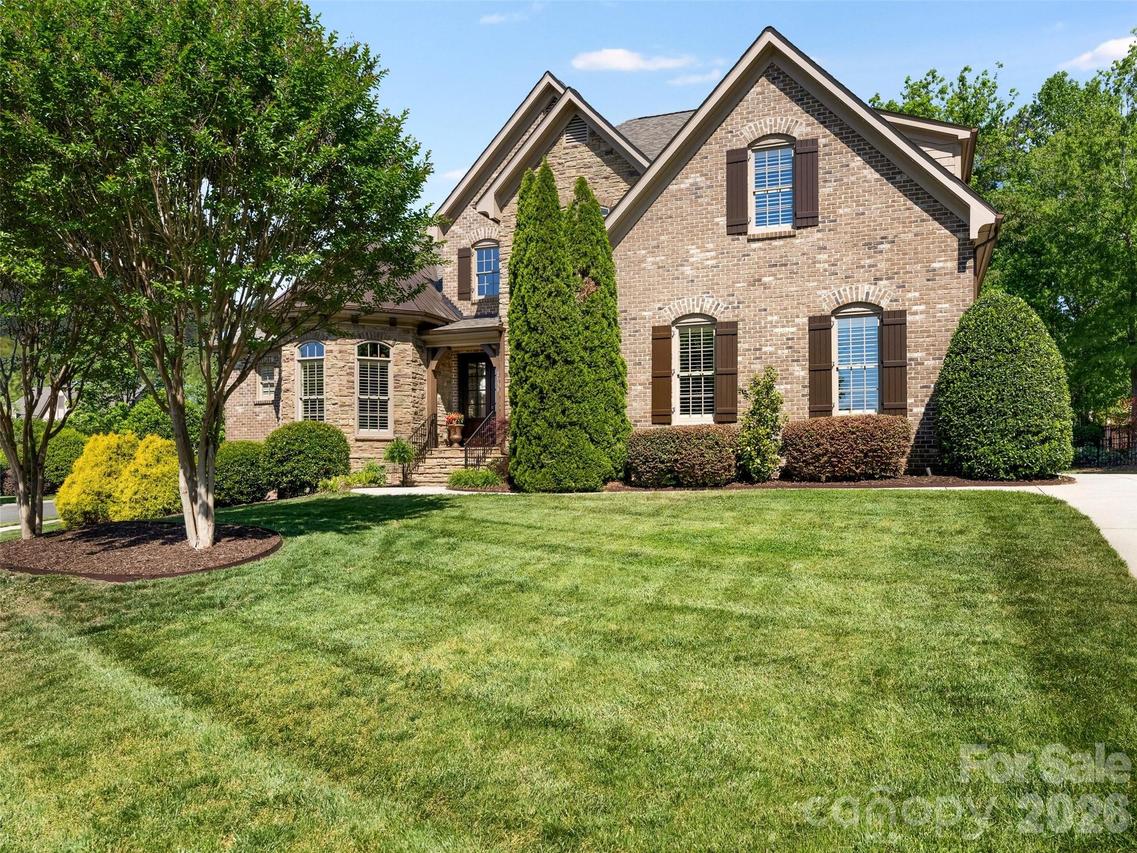 2130 Garden View Ln., Matthews, NC 28104
