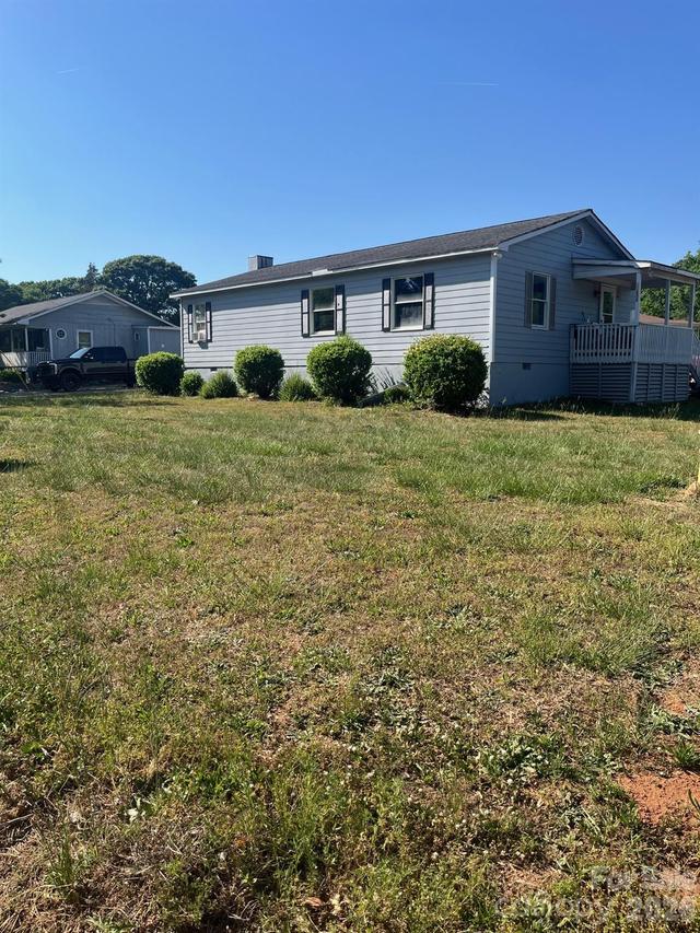 11504 Moores Chapel Rd., Charlotte, NC 28214