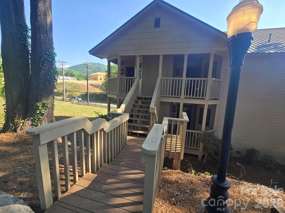 160 Whitney Blvd. #4, Lake Lure, NC 28746