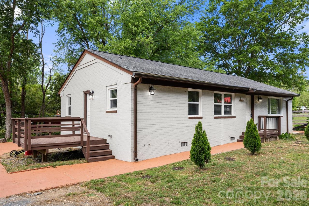 2123 Pinedell Ave., Monroe, NC 28110