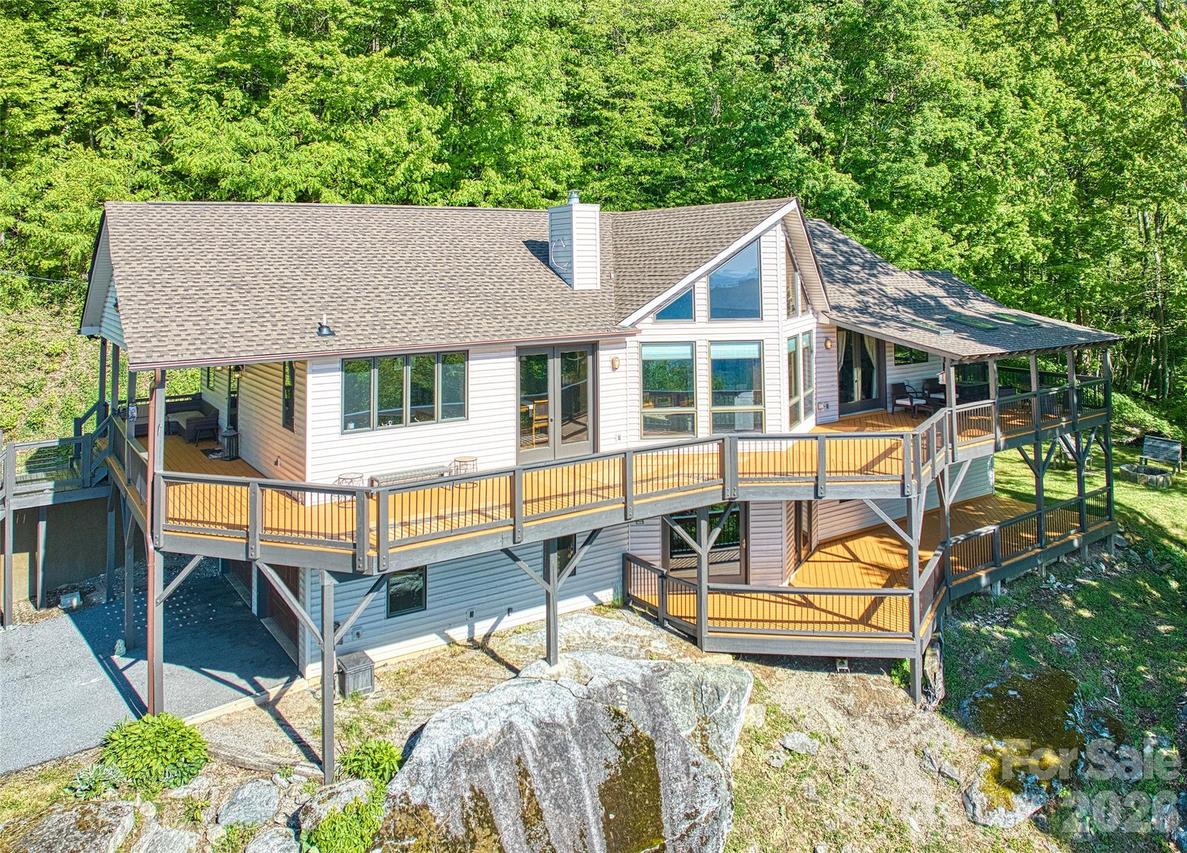 72 Tadpole Ln., Waynesville, NC 28785