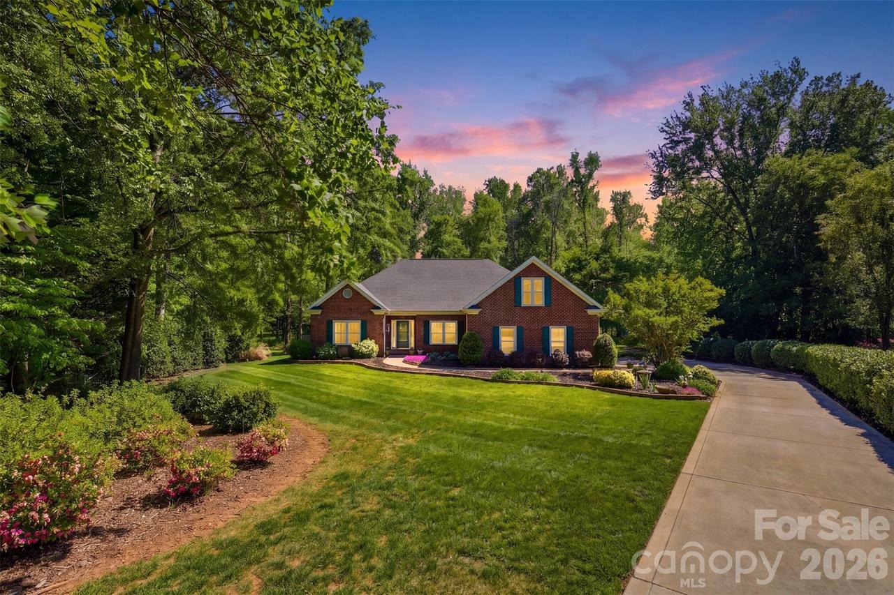 9806 Hofstra Ct., Mint Hill, NC 28227