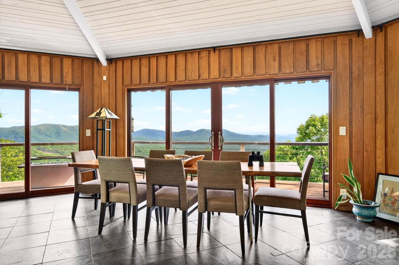 106 Windy Gap Rd., Asheville, NC 28804