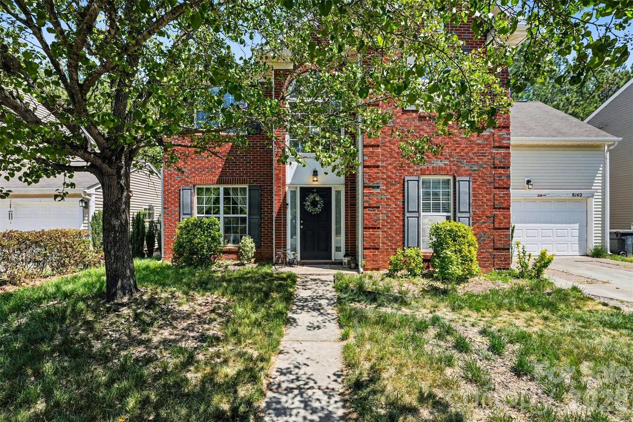 8142 Rolling Meadows Ln., Huntersville, NC 28078