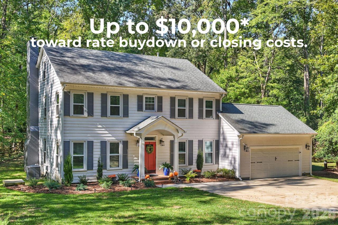 5525 Lancelot Dr., Charlotte, NC 28270