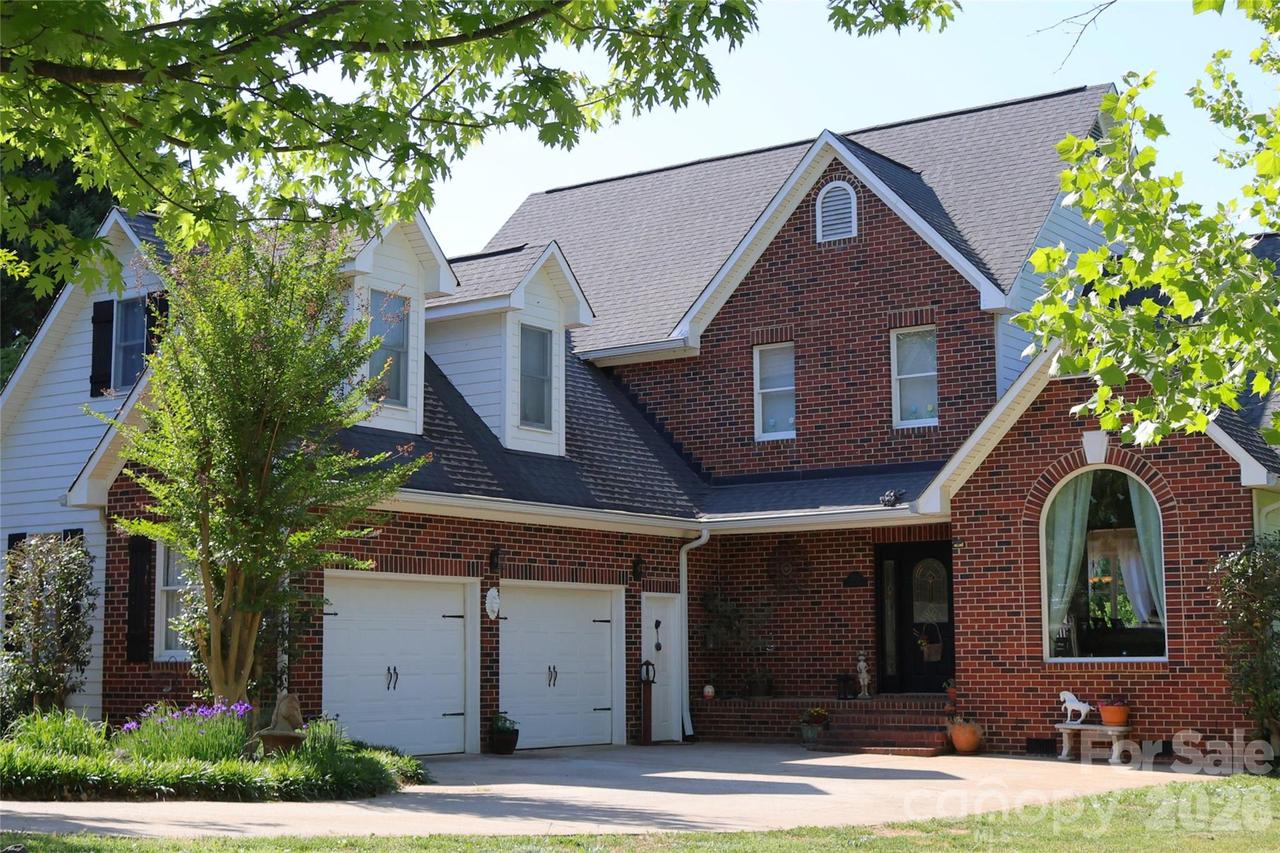 2325 Perry Rd., Denver, NC 28037