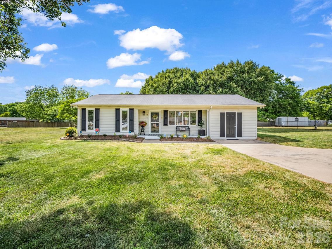 702 Billys Dr., Shelby, NC 28152