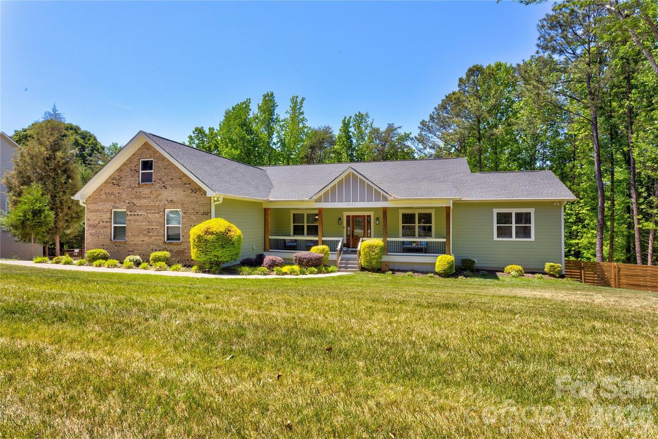 9311 Willowglen Tr., Charlotte, NC 28215