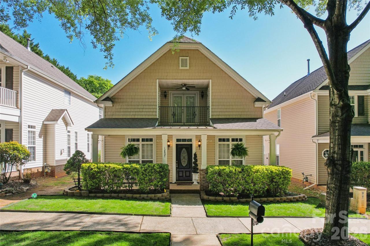 12807 Windy Lea Ln., Huntersville, NC 28078