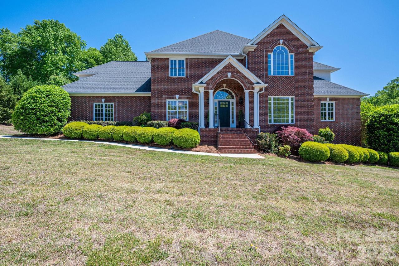 1000 Ashley Pl., Belmont, NC 28012