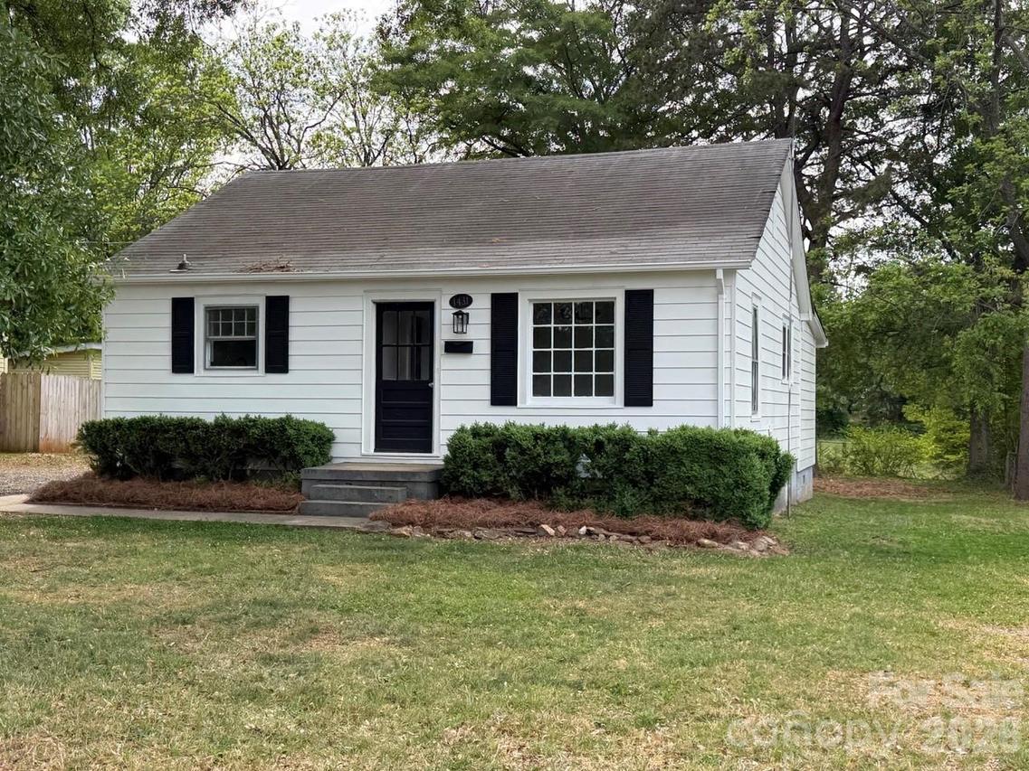 1431 3rd Street Pl., Hickory, NC 28601