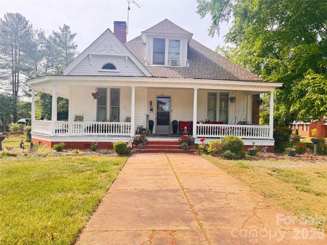 427 Davie Ave., Statesville, NC 28677