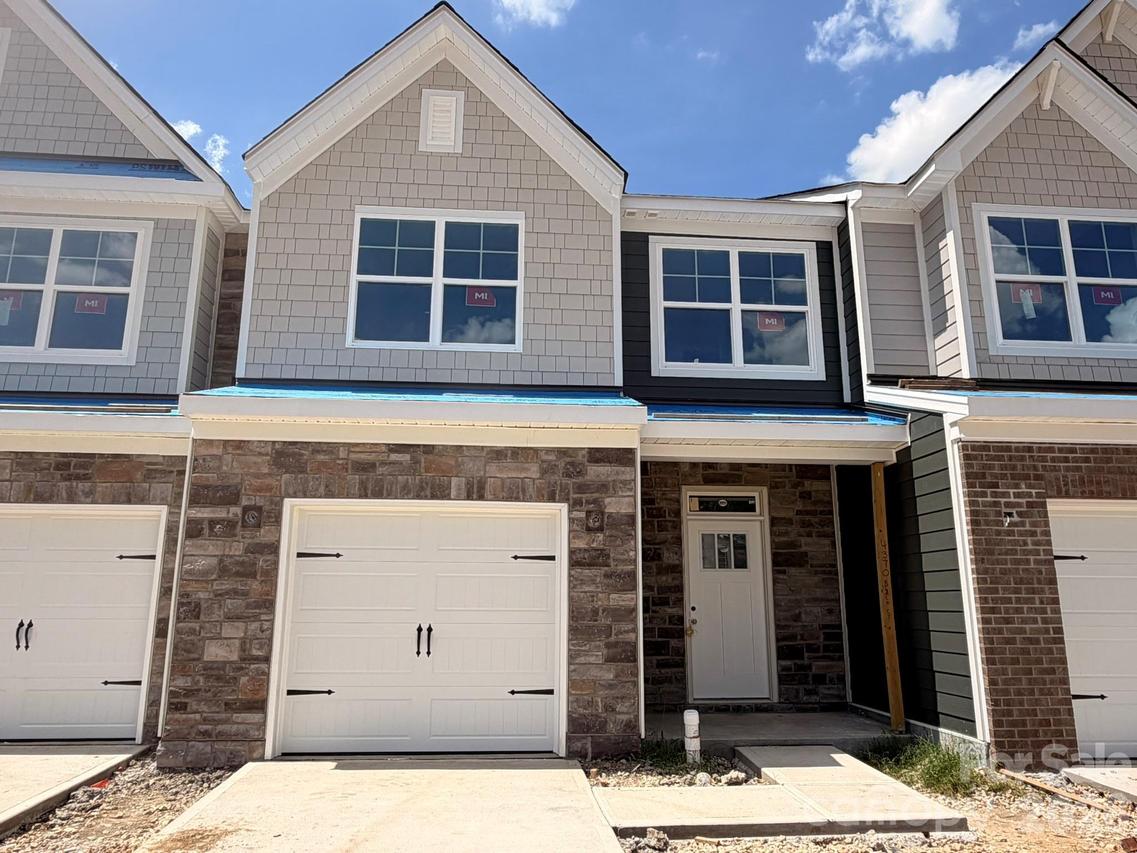 4370 Black Ct., Harrisburg, NC 28075