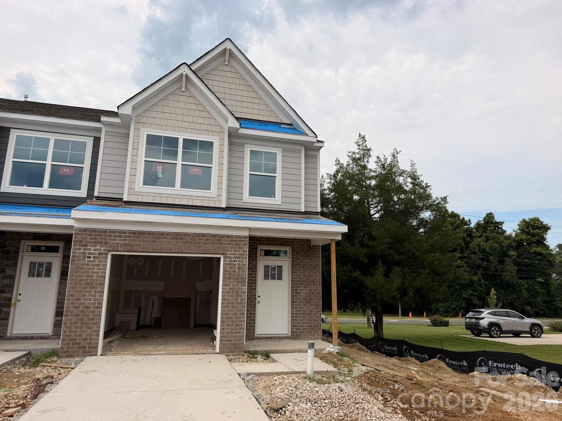 4364 Black Ct., Harrisburg, NC 28075