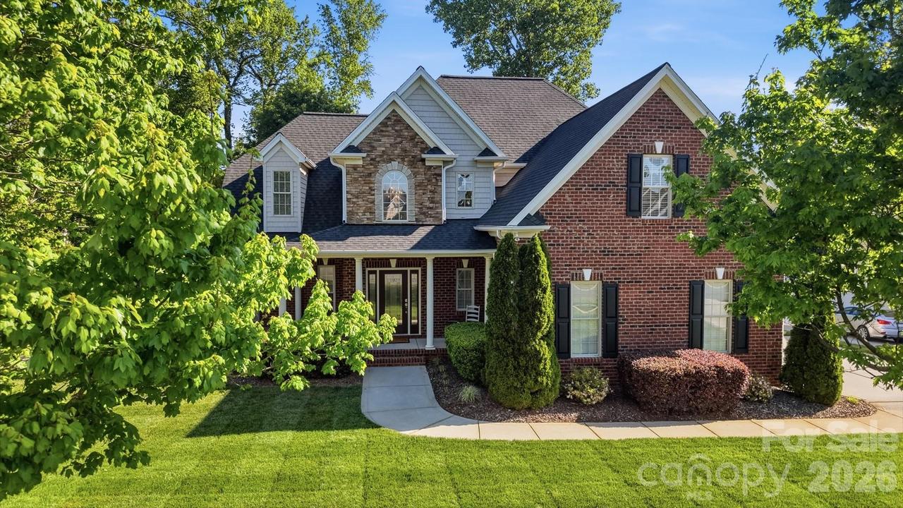 123 Coral Rutledge Dr., Mount Holly, NC 28120