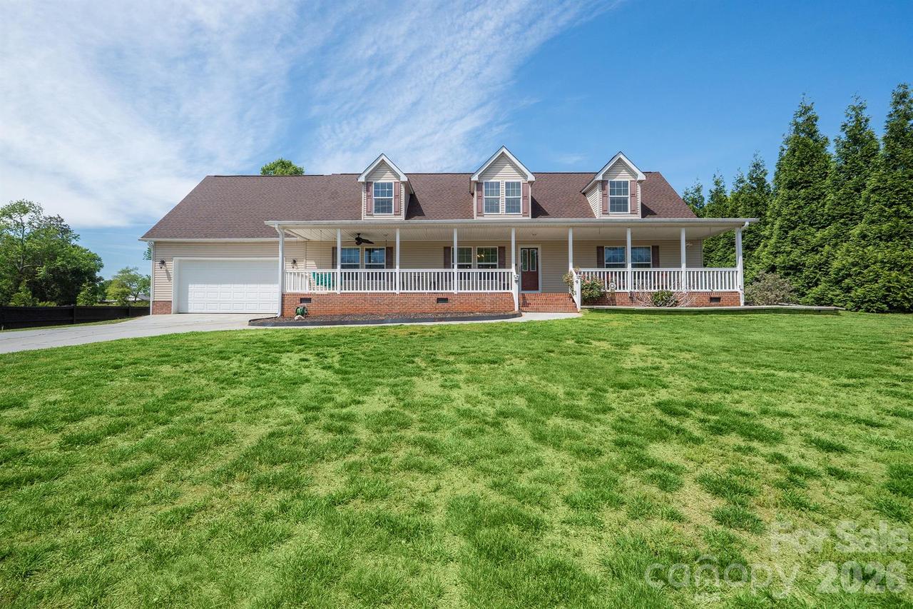 132 Top Flite Dr., Statesville, NC 28677