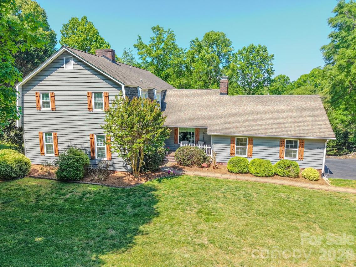 204 Brentwood Dr., Maiden, NC 28650