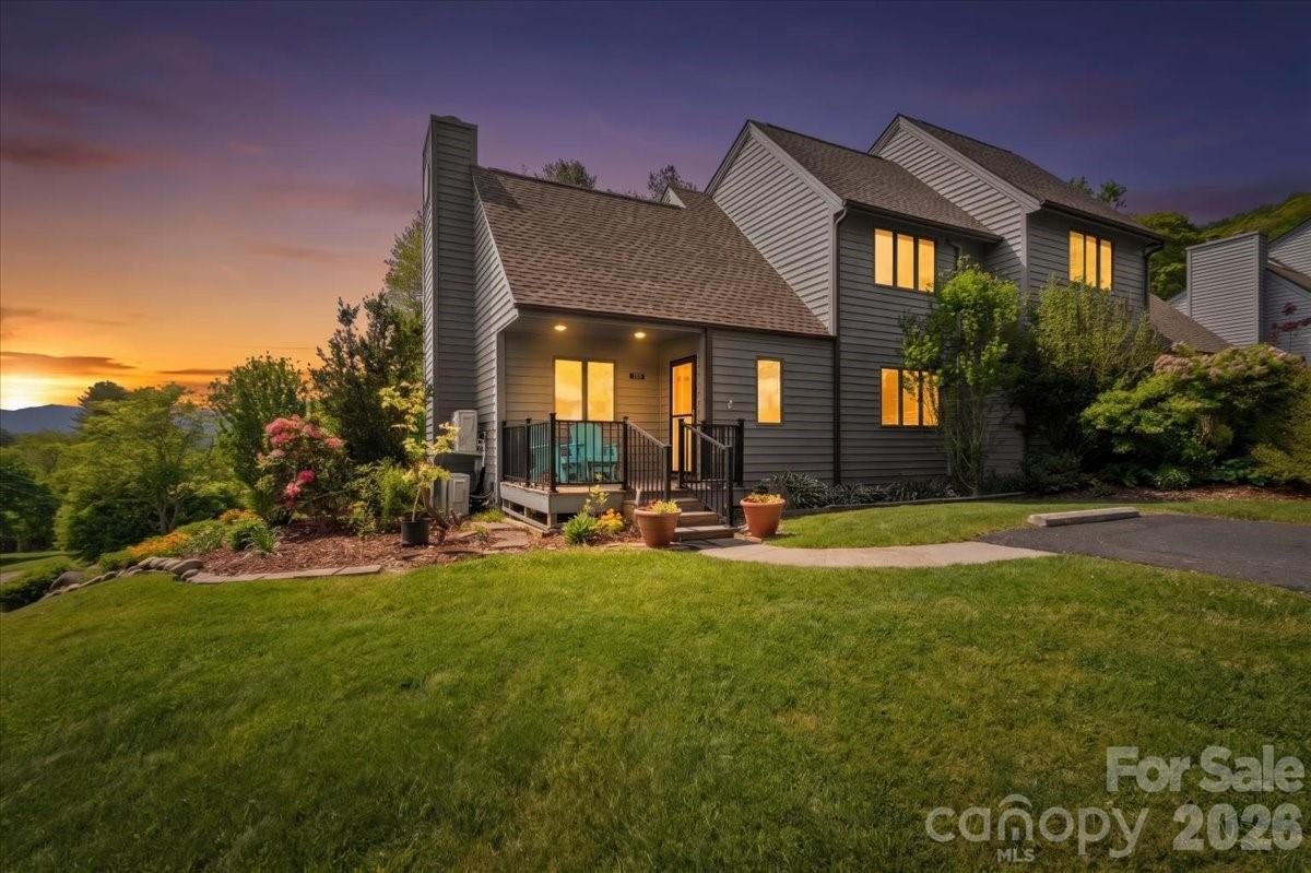 301 Robertson St., Burnsville, NC 28714