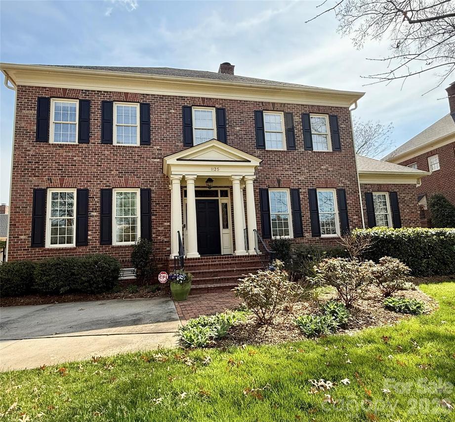 1125 S Kings Dr., Charlotte, NC 28207