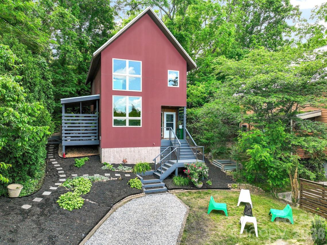 49 Greeley St., Asheville, NC 28806
