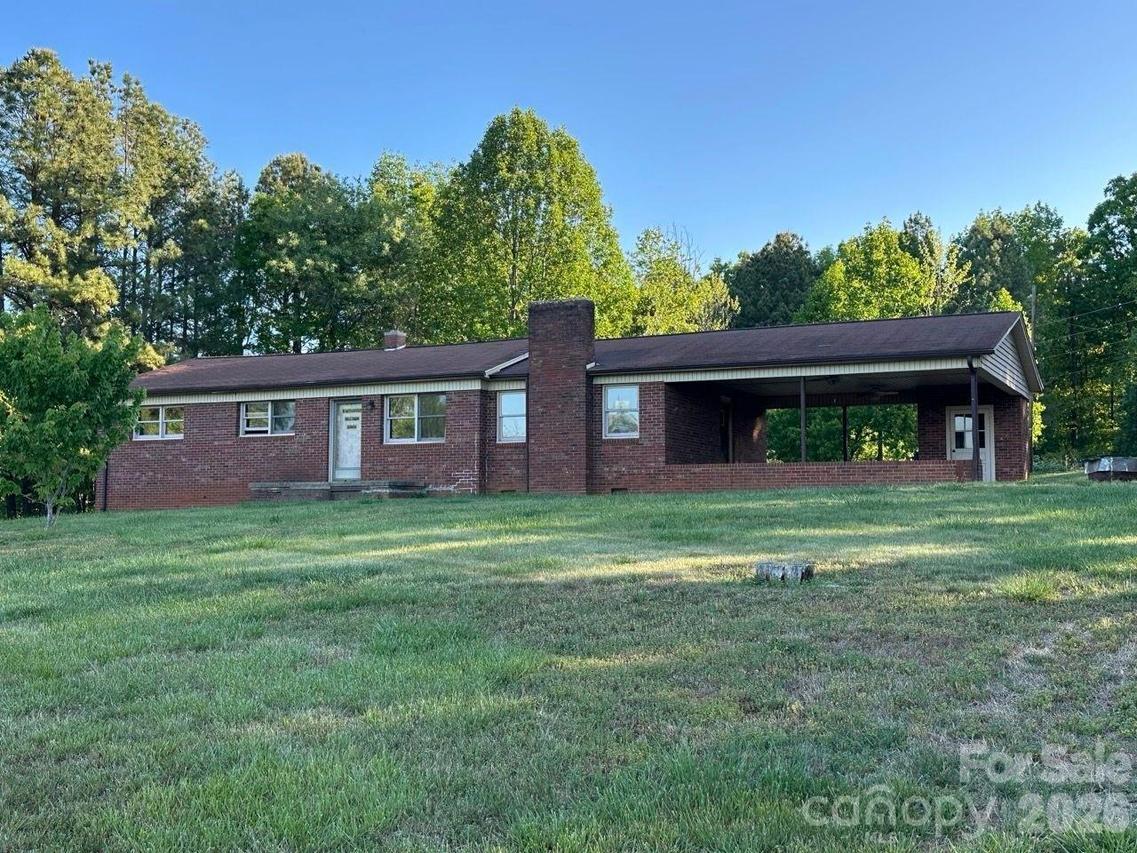 280 Mcduffie Ct., Taylorsville, NC 28681
