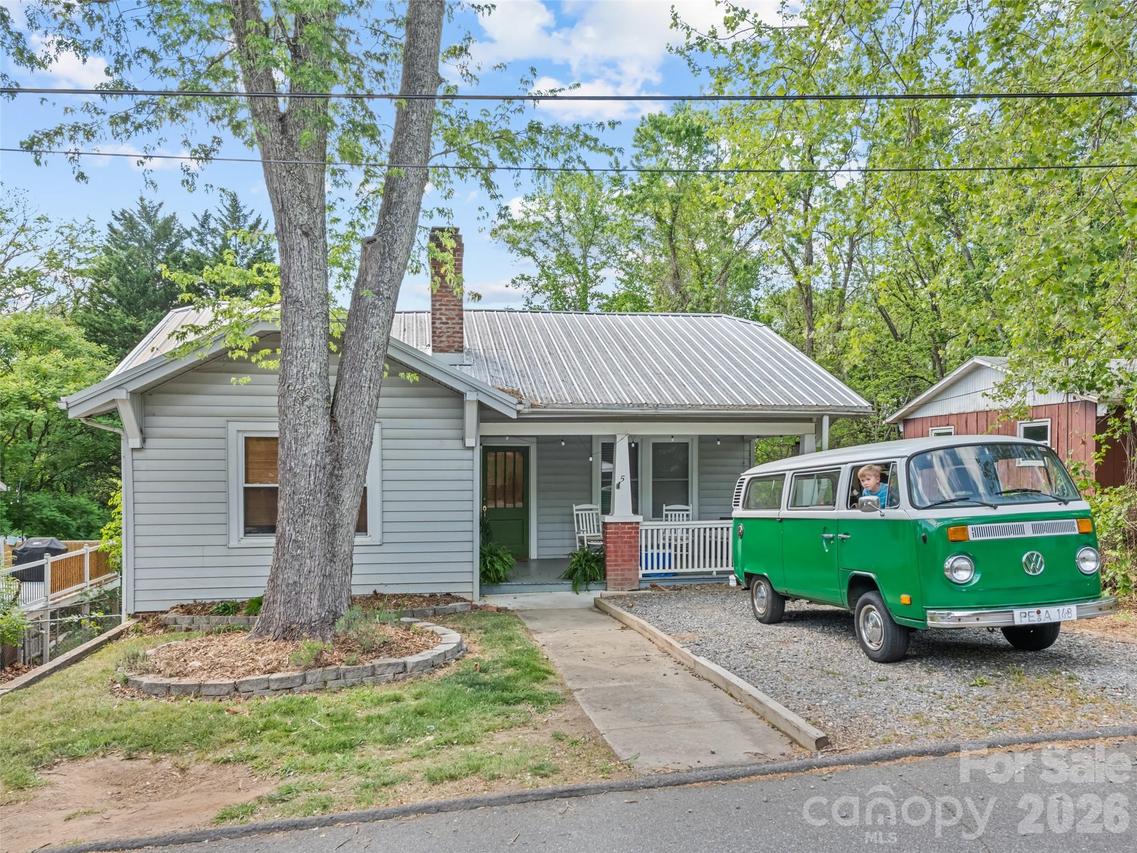 5 Main St., Asheville, NC 28803