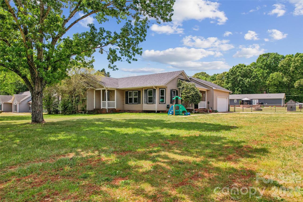 120 Chapel Ct., Salisbury, NC 28147