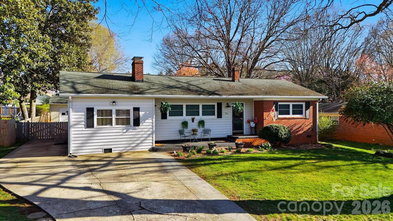 904 15th St., Conover, NC 28613