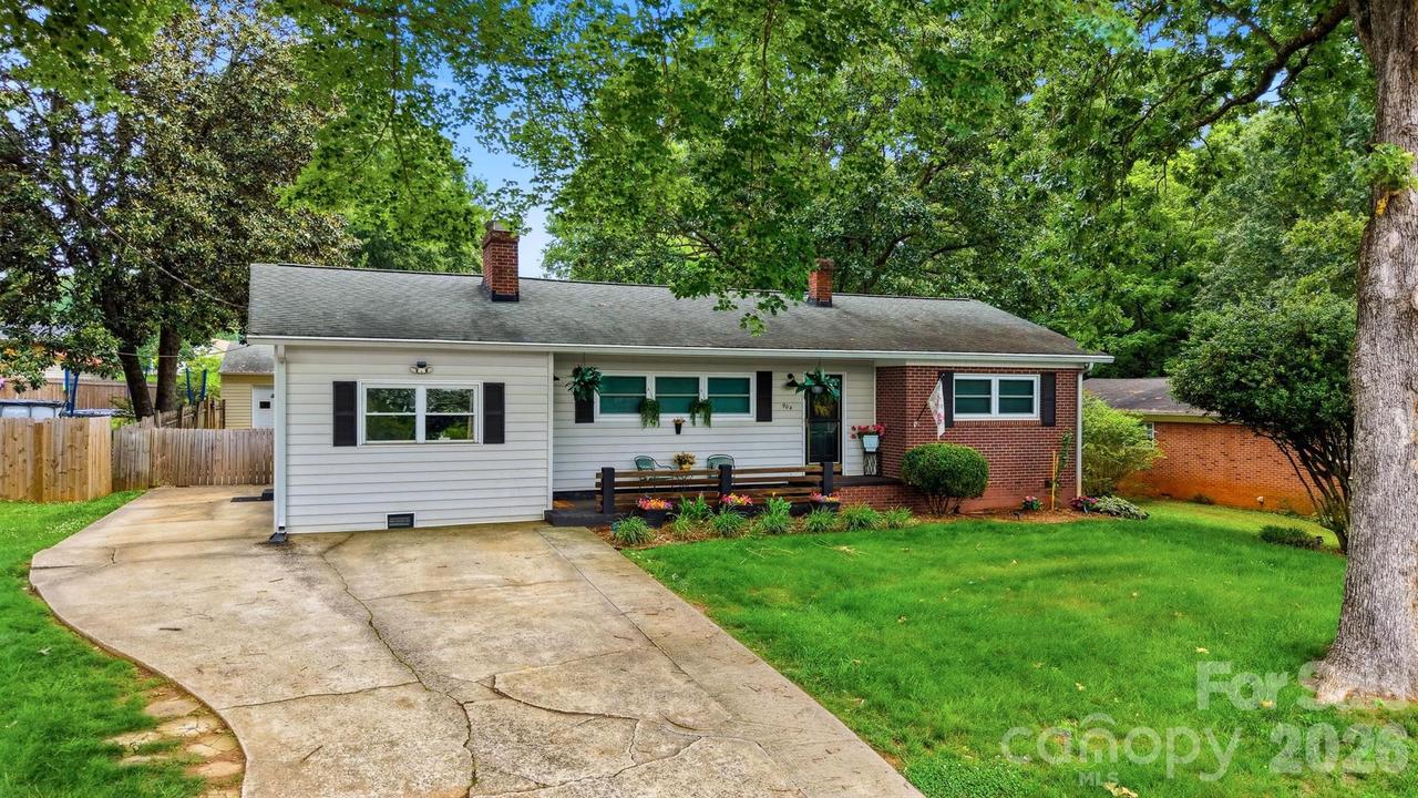 904 15th St., Conover, NC 28613