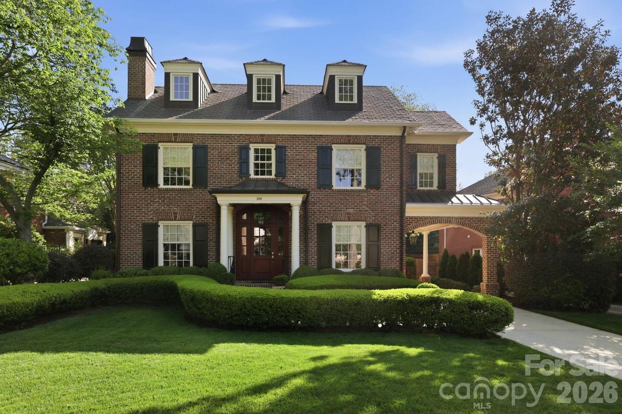 309 Hempstead Pl., Charlotte, NC 28207