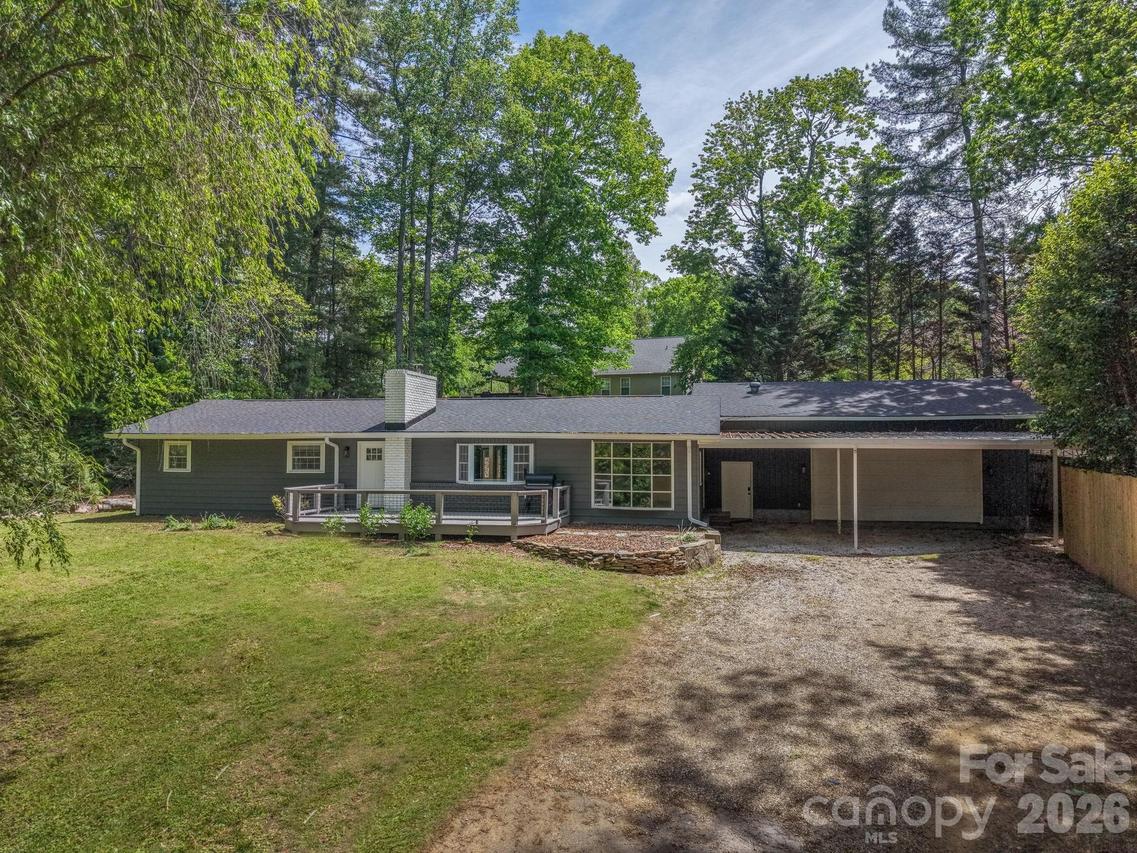 35 Timberview Dr., Arden, NC 28704