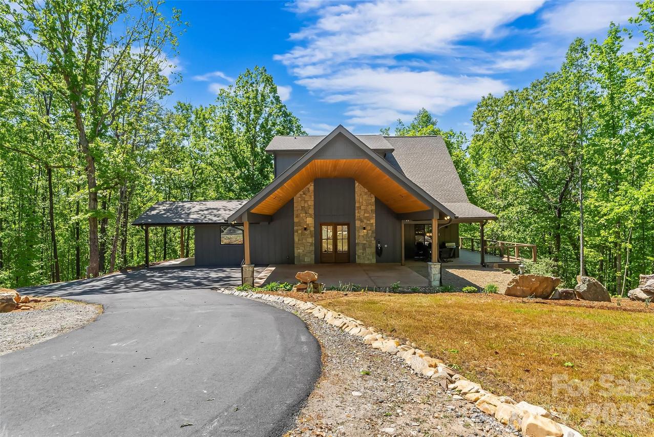 3135 Laurel Heights Drive Extension, Morganton, NC 28655