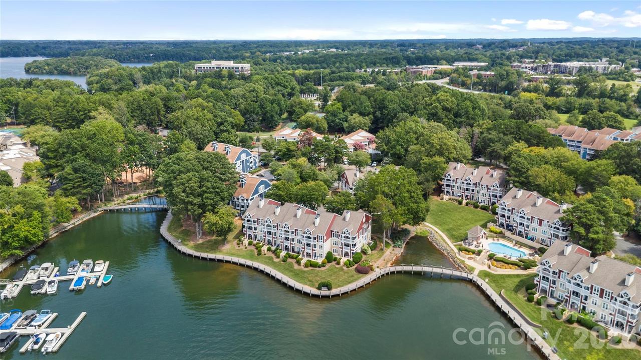 719 Southwest Dr., Davidson, NC 28036