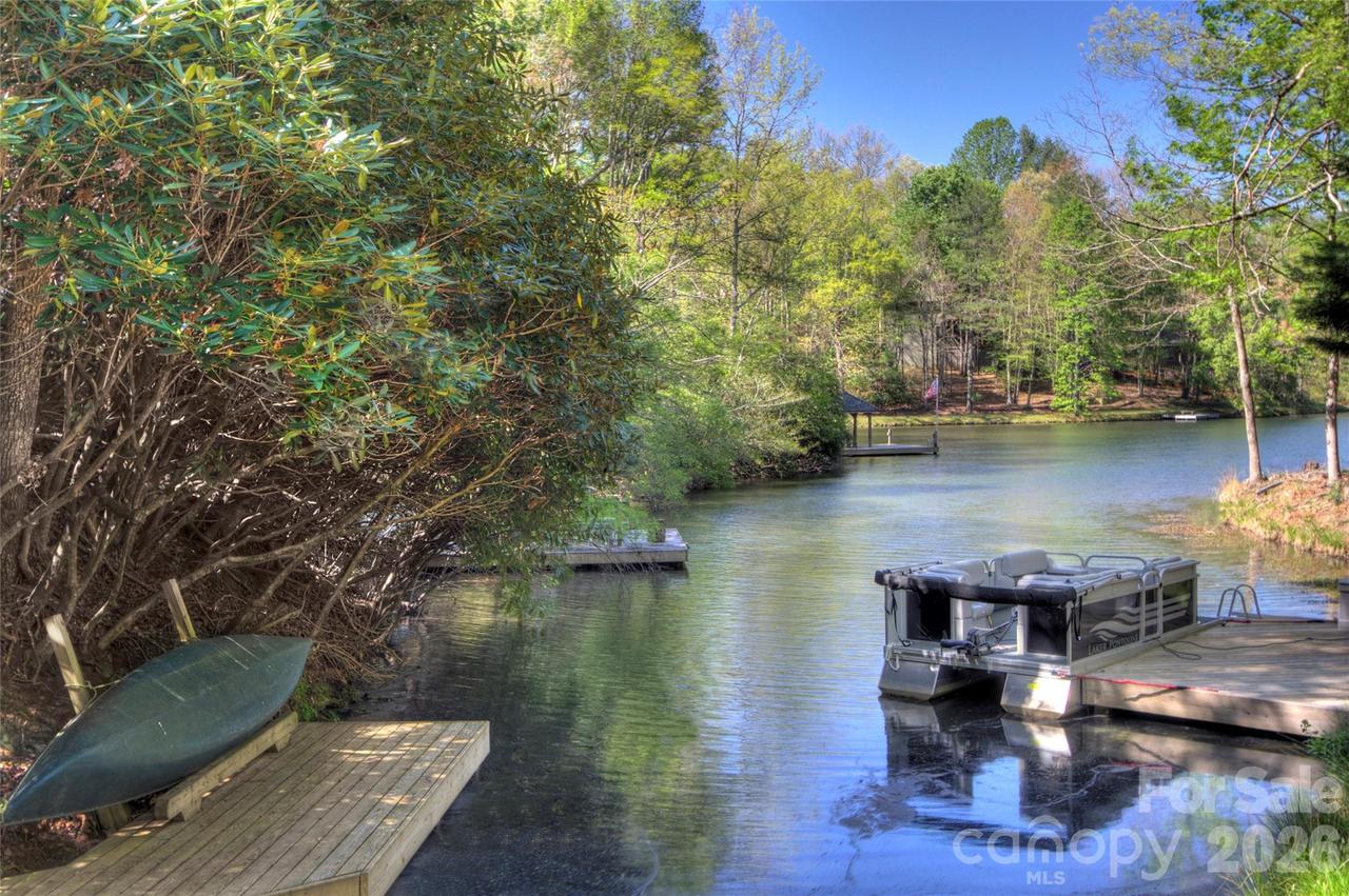 960 Middle Connestee Tr., Brevard, NC 28712