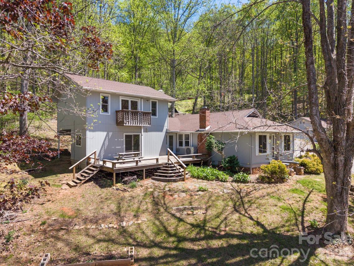 290 Hookers Gap Rd., Candler, NC 28715