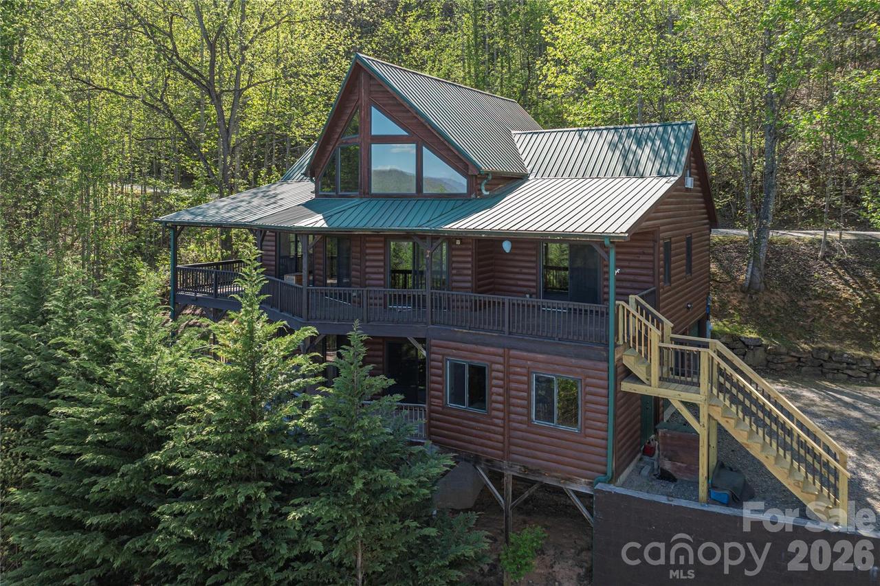 000 Main Tr., Waynesville, NC 28785