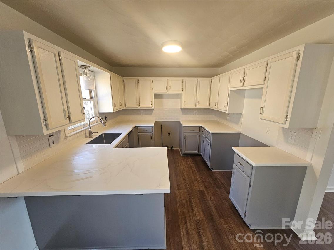 315 Maine Ave., Bessemer City, NC 28016